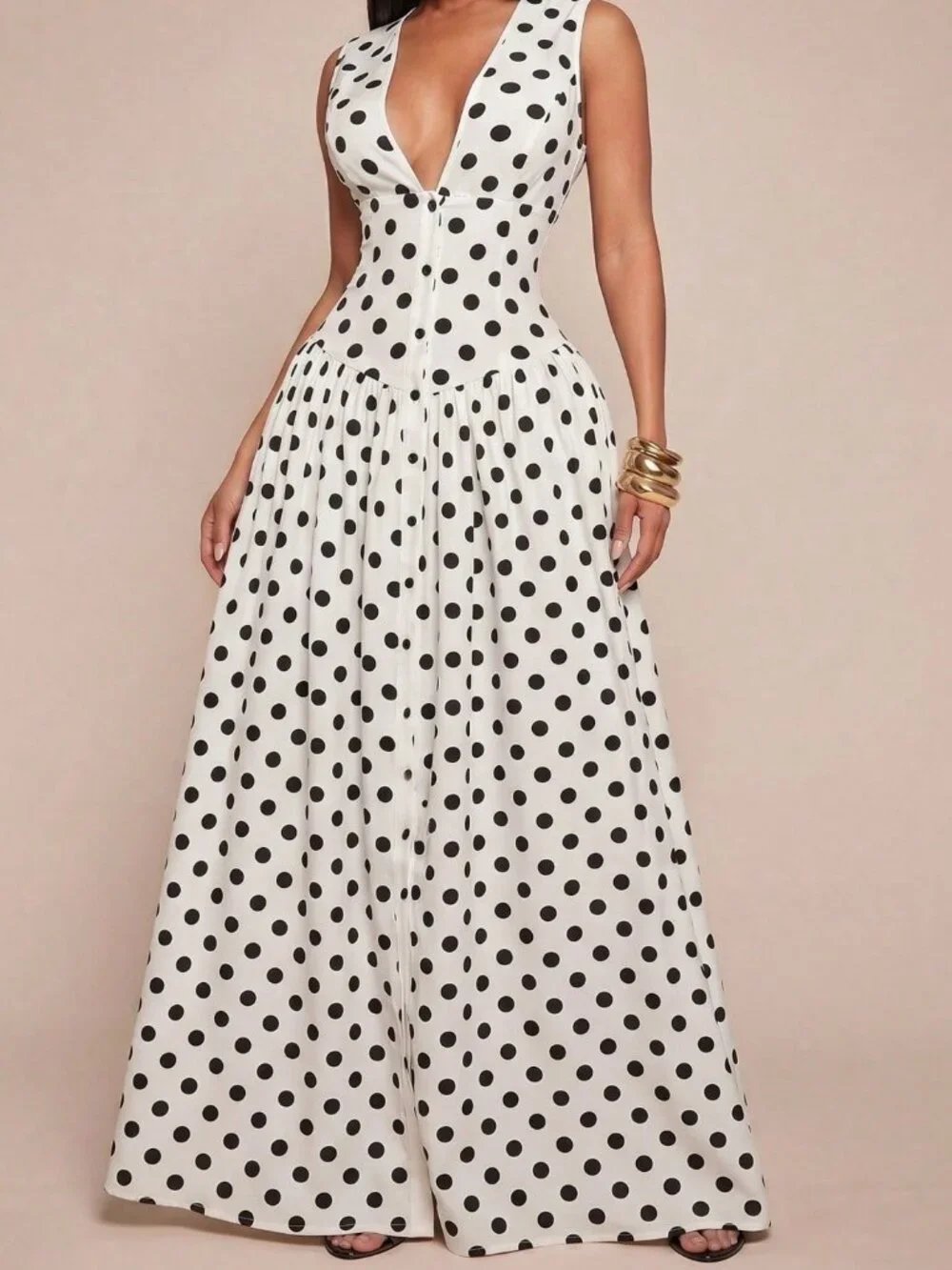 Black and White Minimalist Women's V-Neck Sleeveless Button-Front Shirtdress
